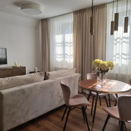 Zelene Apartma V Centru Mesta Ceske Budejovice