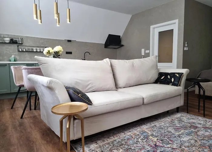 Zelene Apartma V Centru Mesta Ceske Budejovice